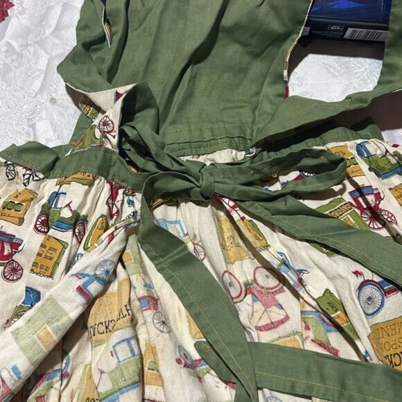 Vintage Handmade Apron Dress Quirky Antique Cars  Signs Print Green Trim Mid-Cal - Picture 10 of 10
